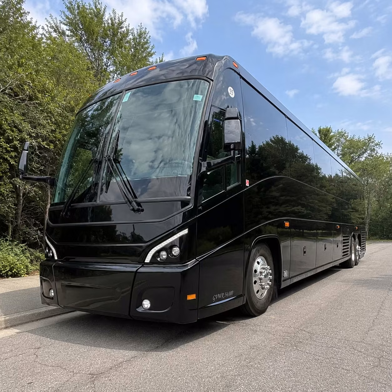 charter buses for guest transportation at surprise farms and outdoor wedding venues