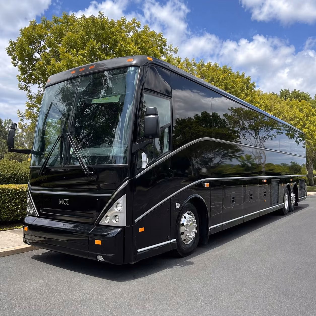 charter buses for large concert groups heading to phoenix from surprise